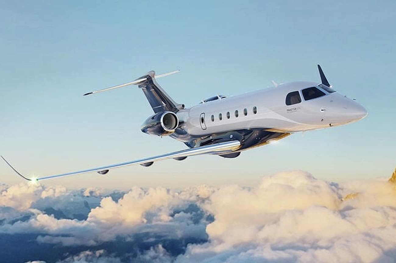 Embraer Praetor 600 business jet in flight